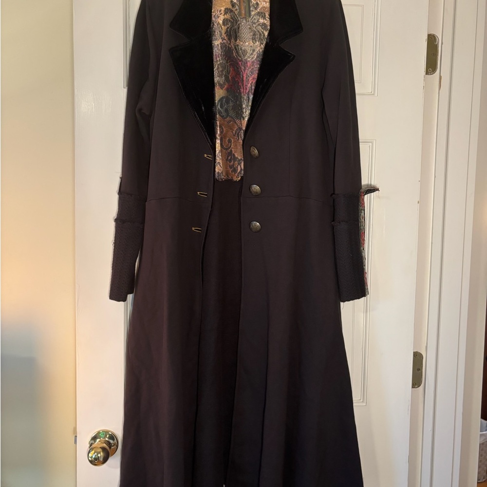 Vintage Military Inspired Long Coat with Velvet Trim and Brocade Embroidery - Picture 6 of 6